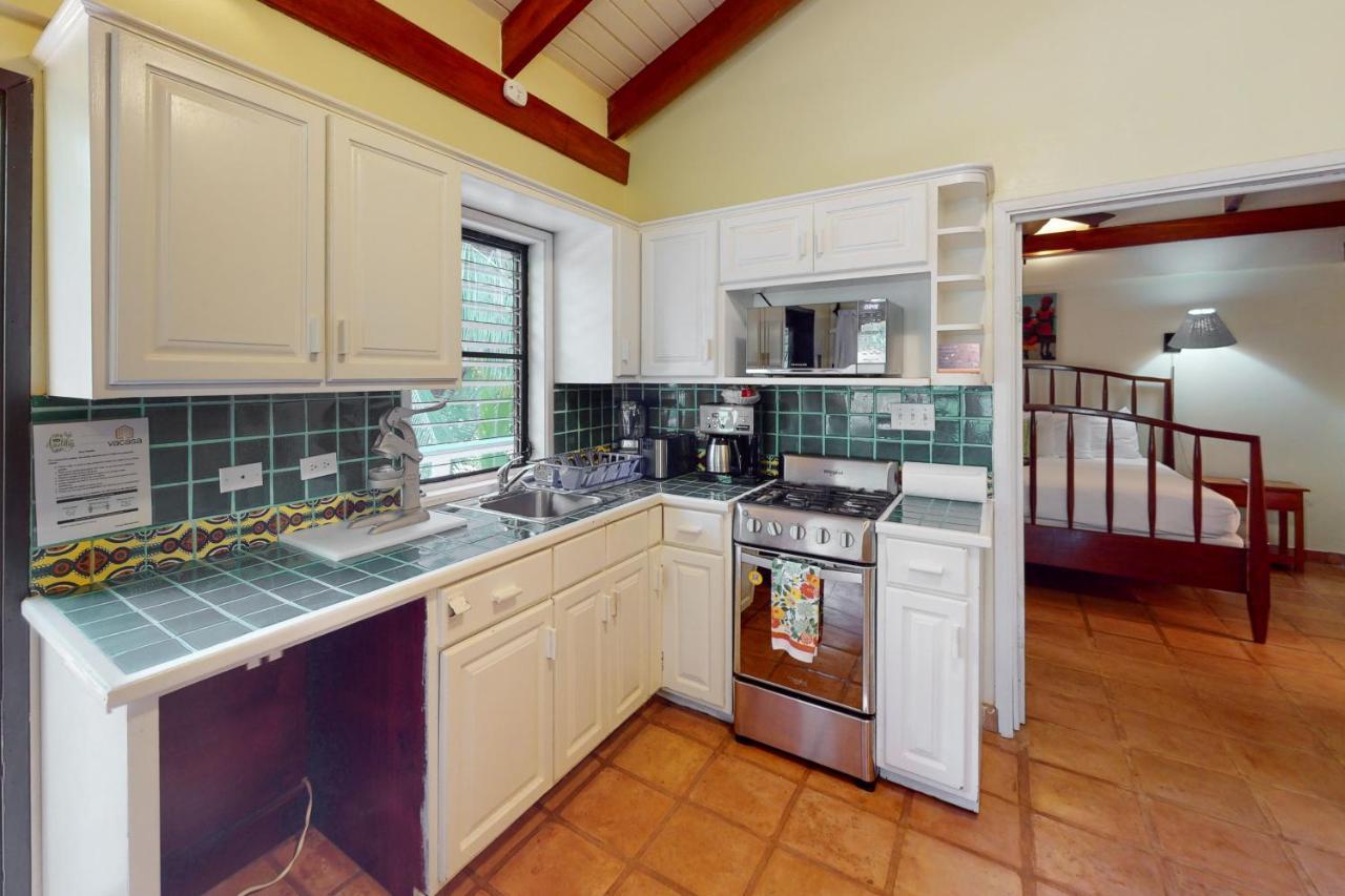 Condo #27 @ Beachside Villas Dangriga Zewnętrze zdjęcie